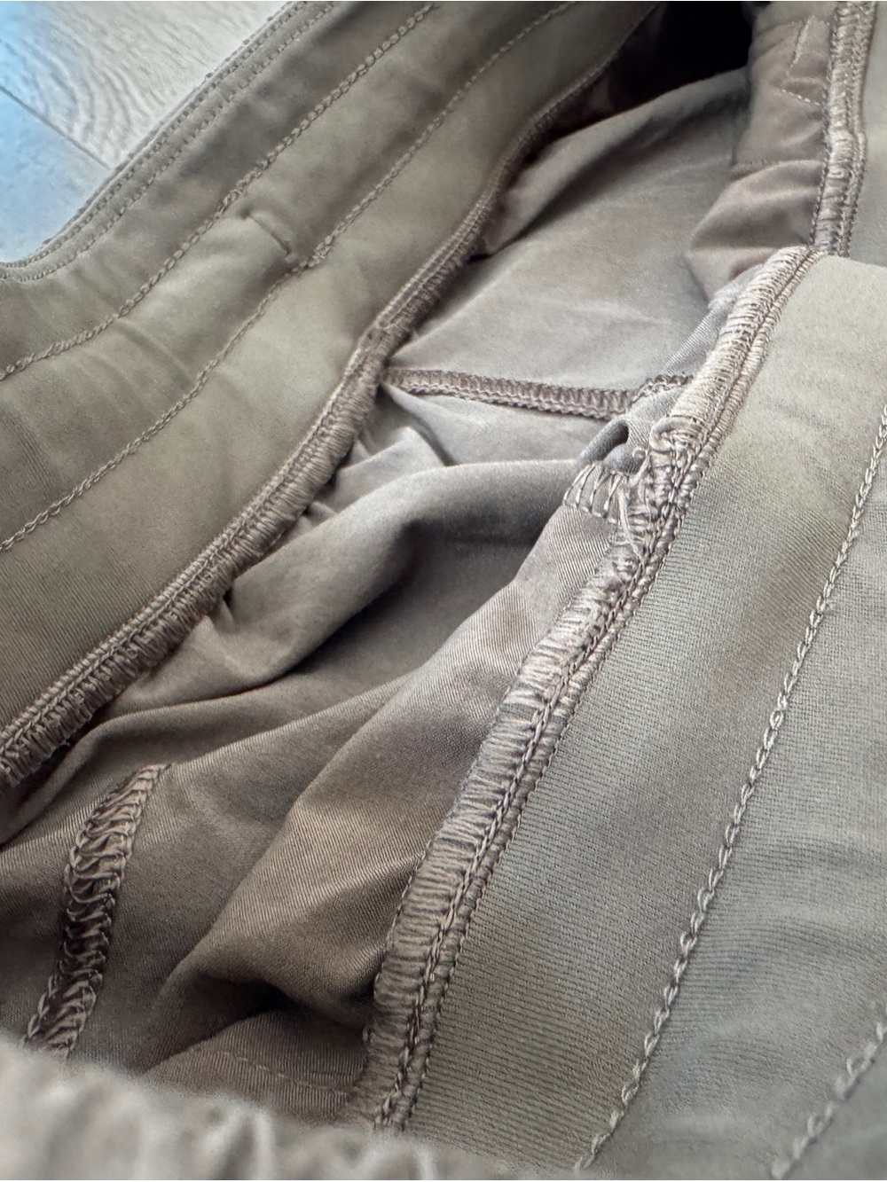 lululemon athletica Swift Mid-Rise Wide-Leg Pant in Nomad size 6 - Picture 8 of 8